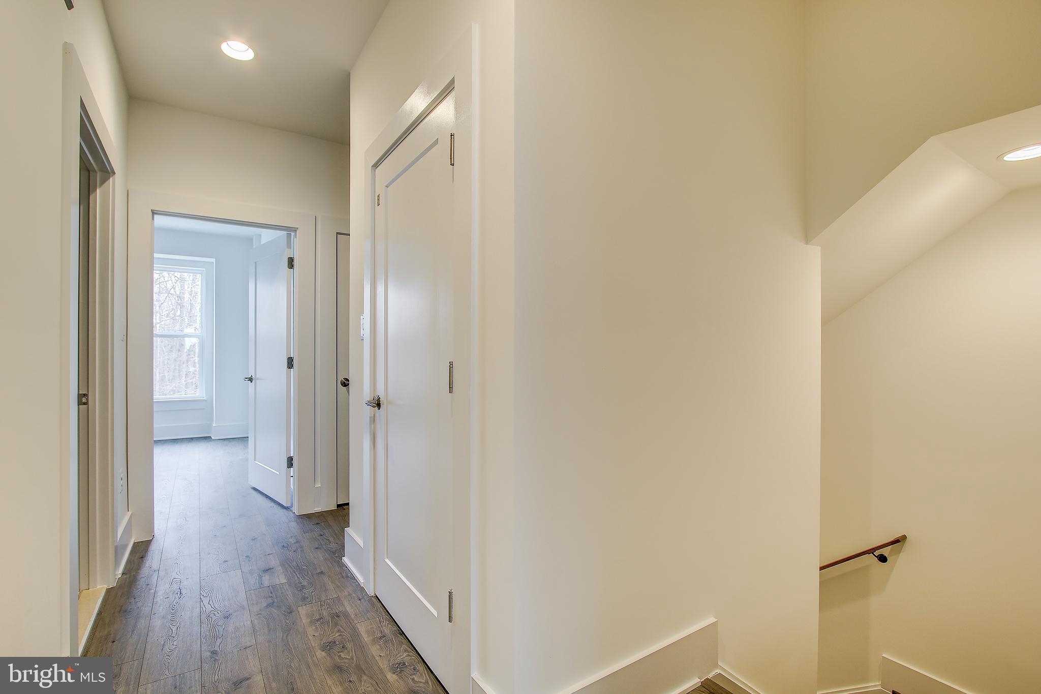 11306 Emerald Park Road Potomac, MD 20854 - Photo 21 of 42