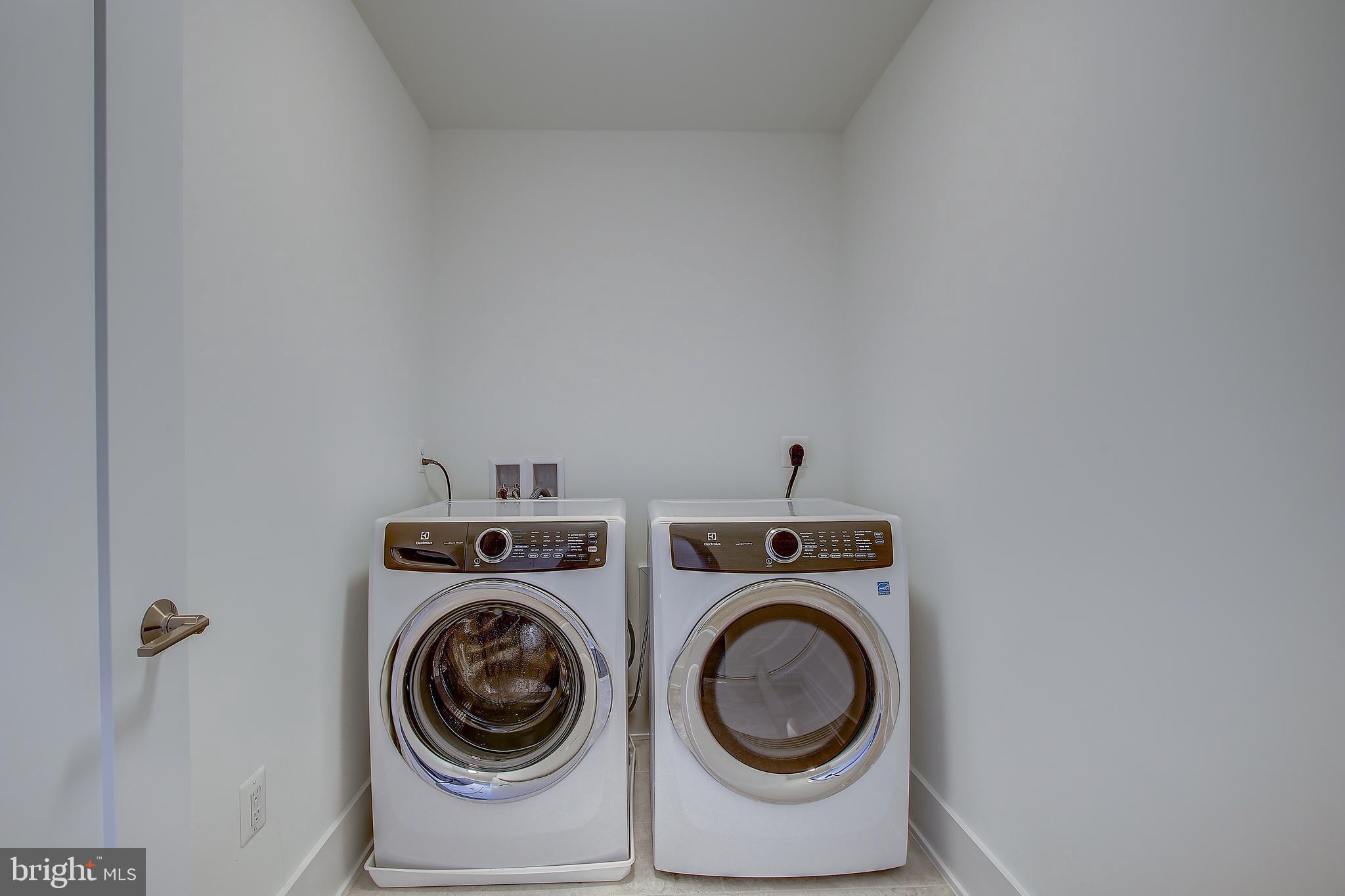 11306 Emerald Park Road Potomac, MD 20854 - Photo 22 of 42