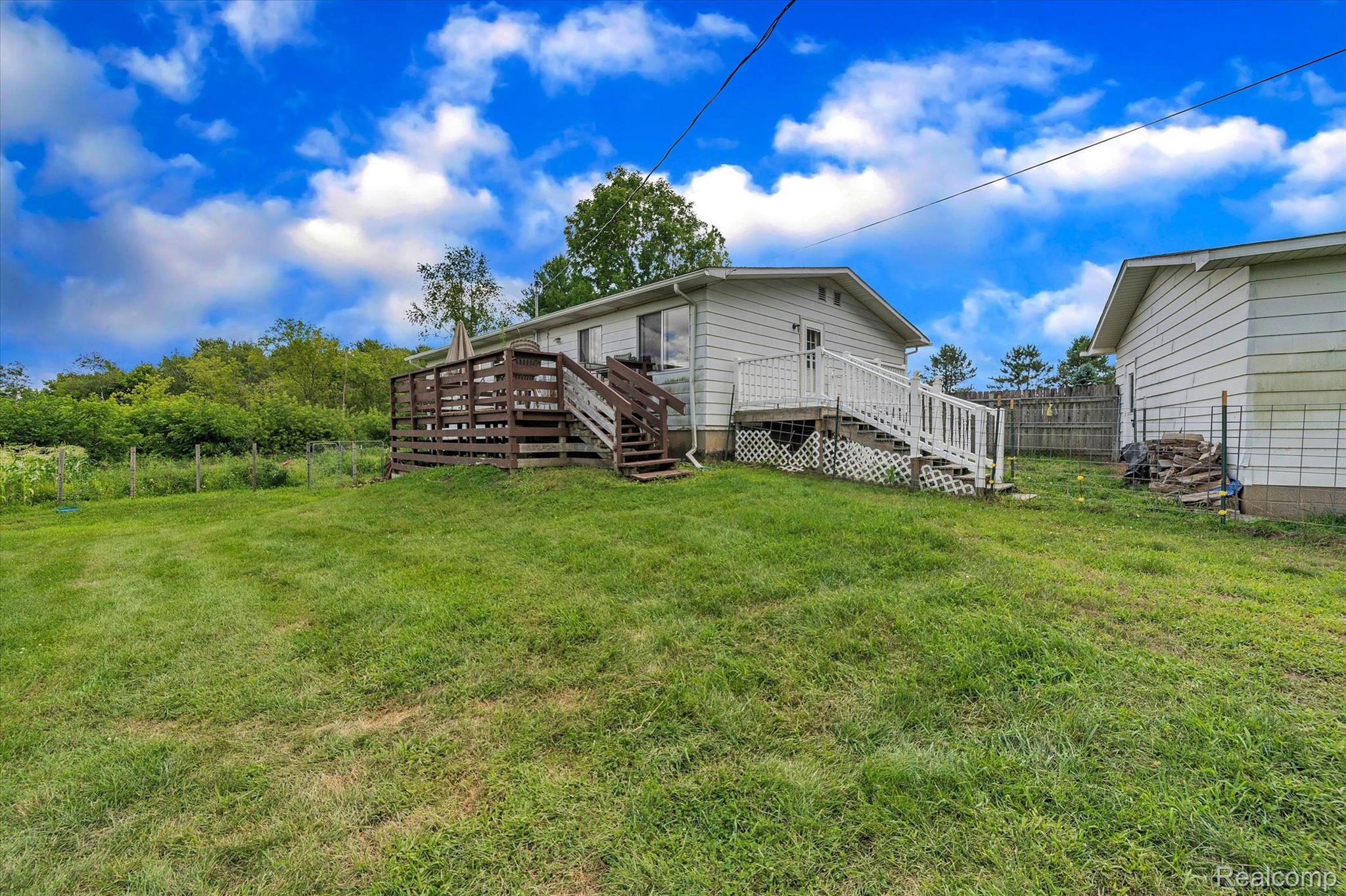 5130 Vines Road Howell, MI 48843 - Photo 31 of 46 Back Side View