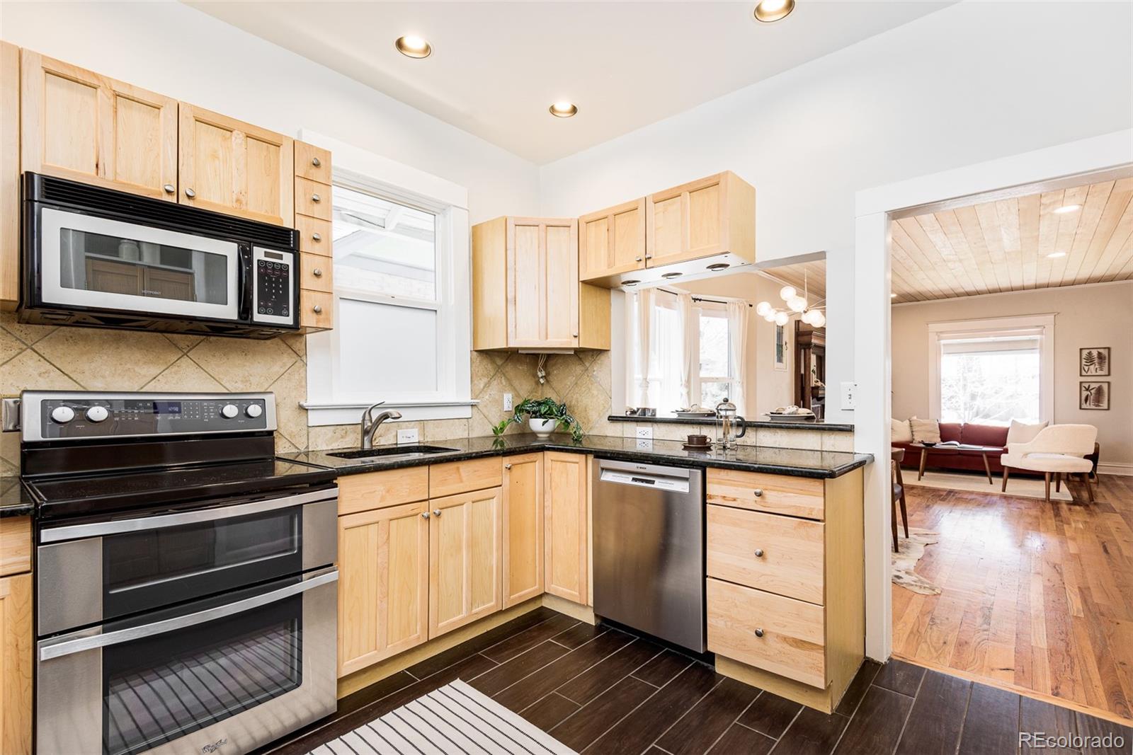 2648 Eudora Street Denver, CO 80207 - Photo 15 of 39