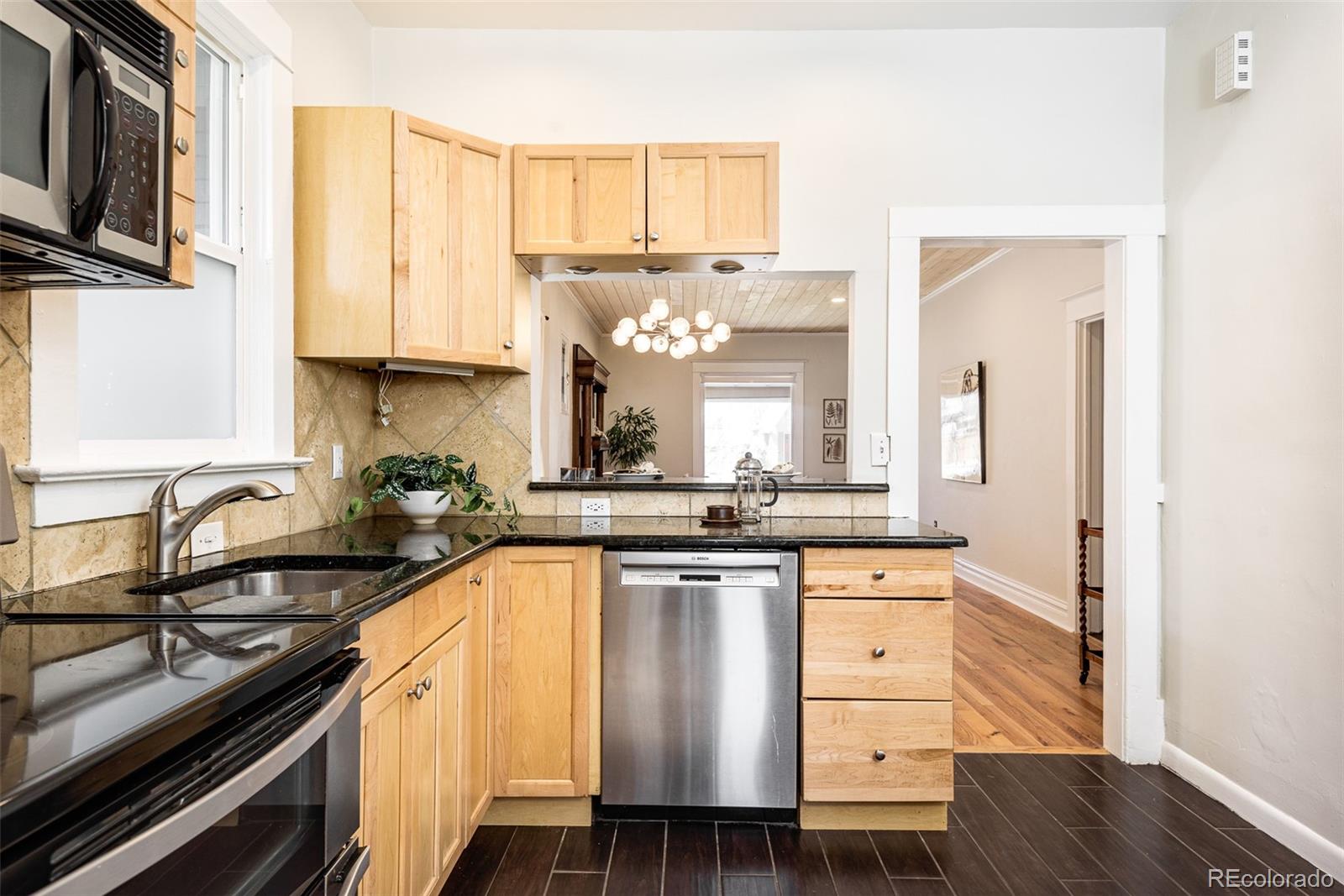 2648 Eudora Street Denver, CO 80207 - Photo 16 of 39