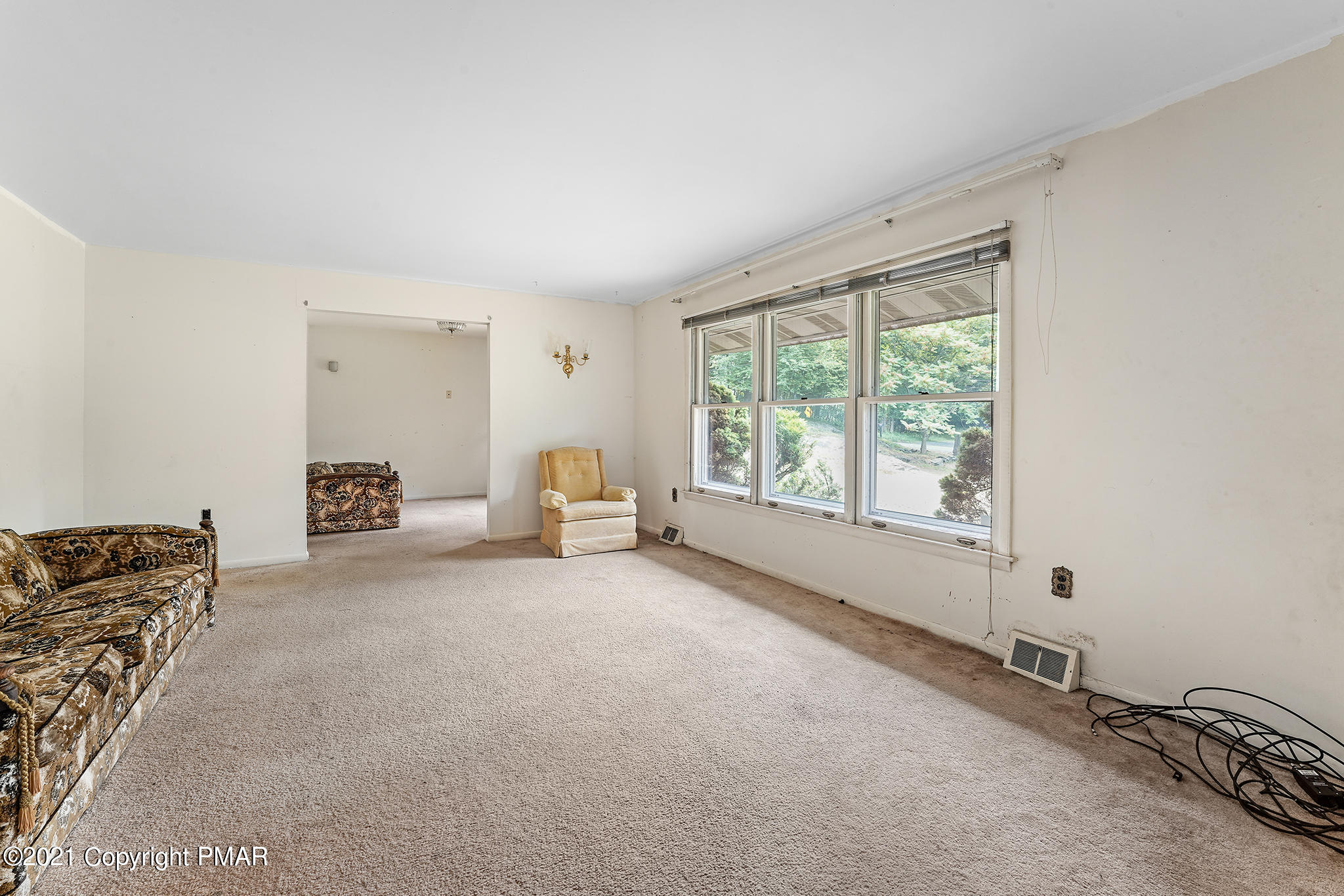 353 Fish Hill Road Tannersville, PA 18372 - Photo 3 of 33 353 Fish Hill Rd