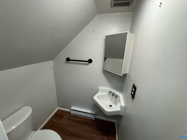 a bathroom with a toilet