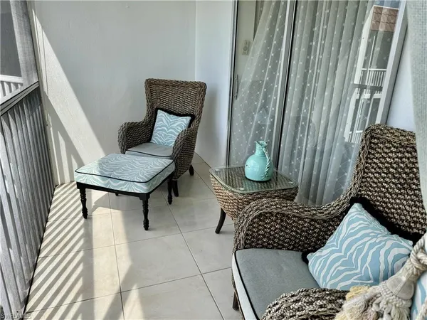 $7,000 | 1666 Osprey Avenue, Unit 203, Naples, FL 34102