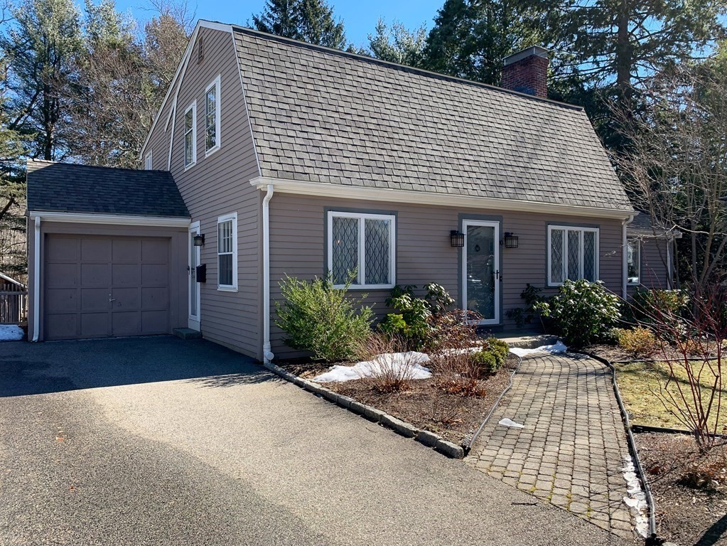 10 Fuller Brook Road Wellesley, MA 02482 - Photo 1 of 31 Gallery Image 1