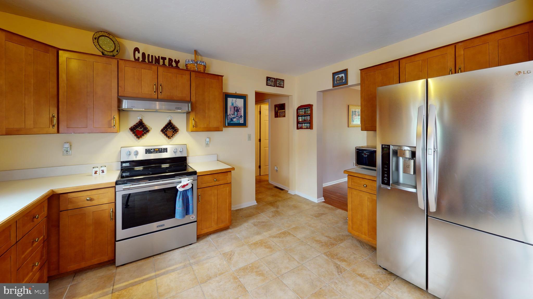 8353 Orchard Road Thomasville, PA 17364 - Photo 3 of 79 Gallery Image 3