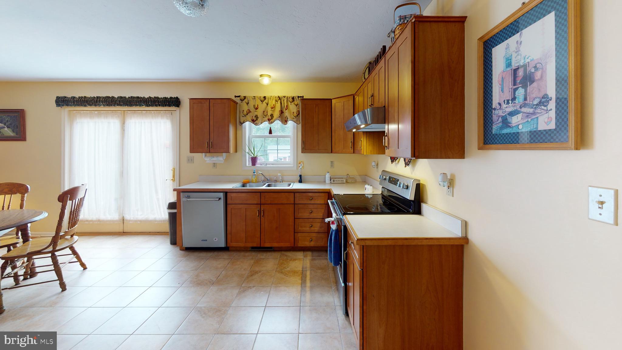 8353 Orchard Road Thomasville, PA 17364 - Photo 5 of 79 Gallery Image 5
