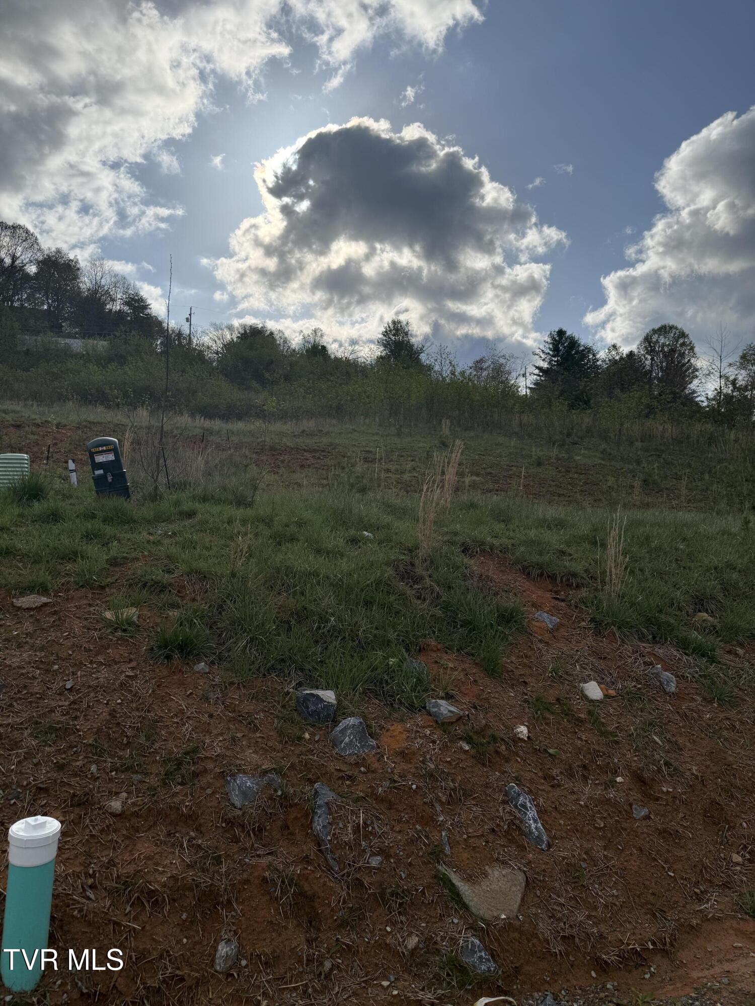 805 Granby Road, Unit 15 Kingsport, TN 37660 - Photo 3 of 5 IMG_0096