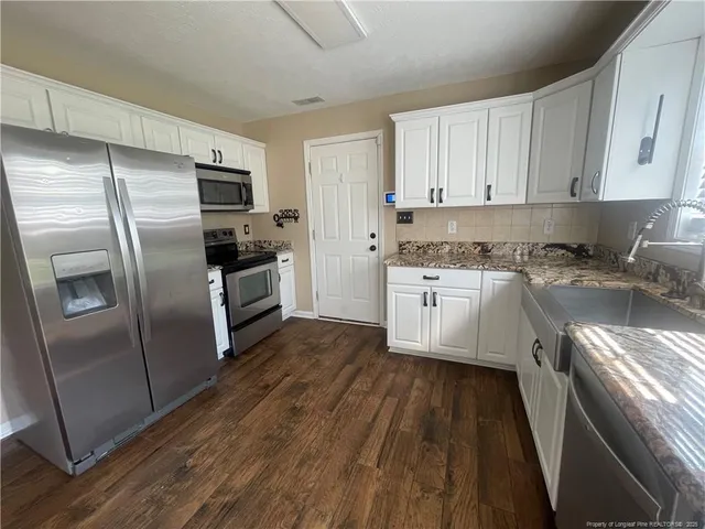 $1,950 | 6617 Valley Falls Road, Hope Mills, NC 28348