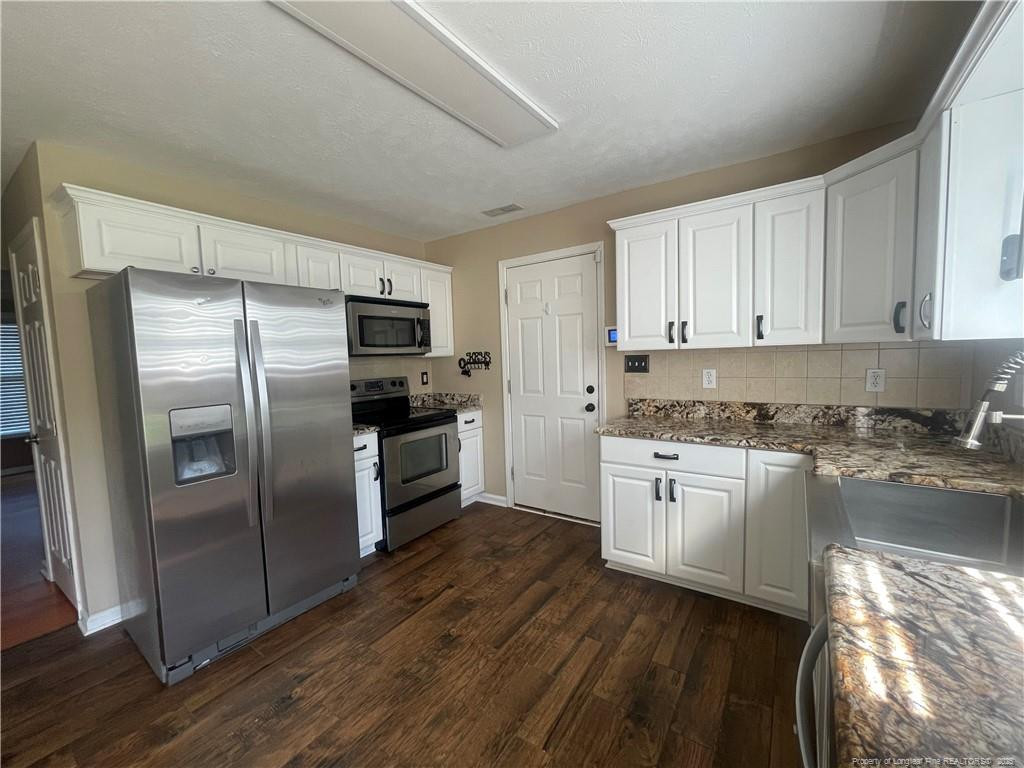 6617 Valley Falls Road Hope Mills, NC 28348 - Photo 10 of 33 Photo 10