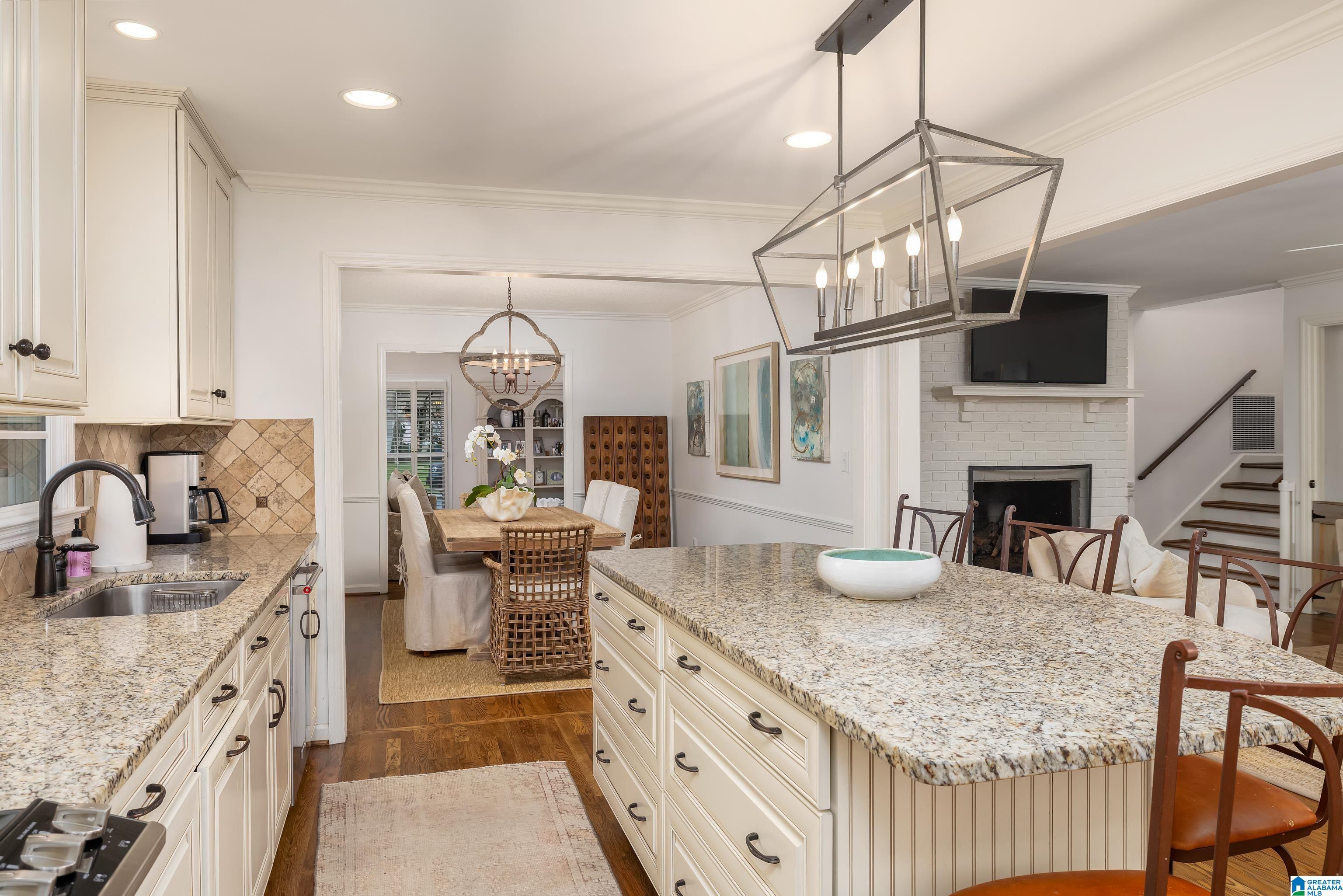 2624 Southminster Road Birmingham, AL 35243 - Photo 19 of 43