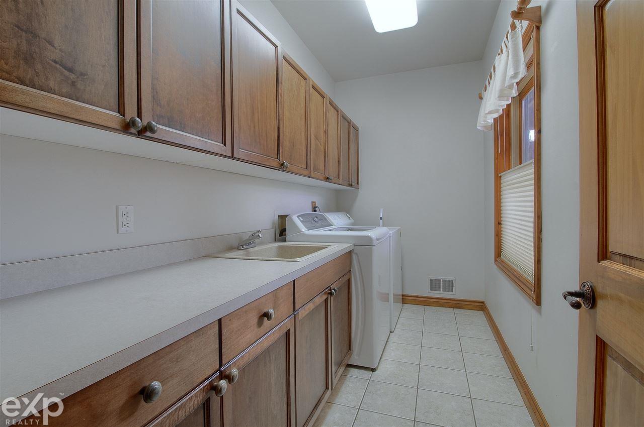 1000 East Romeo Road Oakland, MI 48363 - Photo 21 of 36 Gallery Image 21