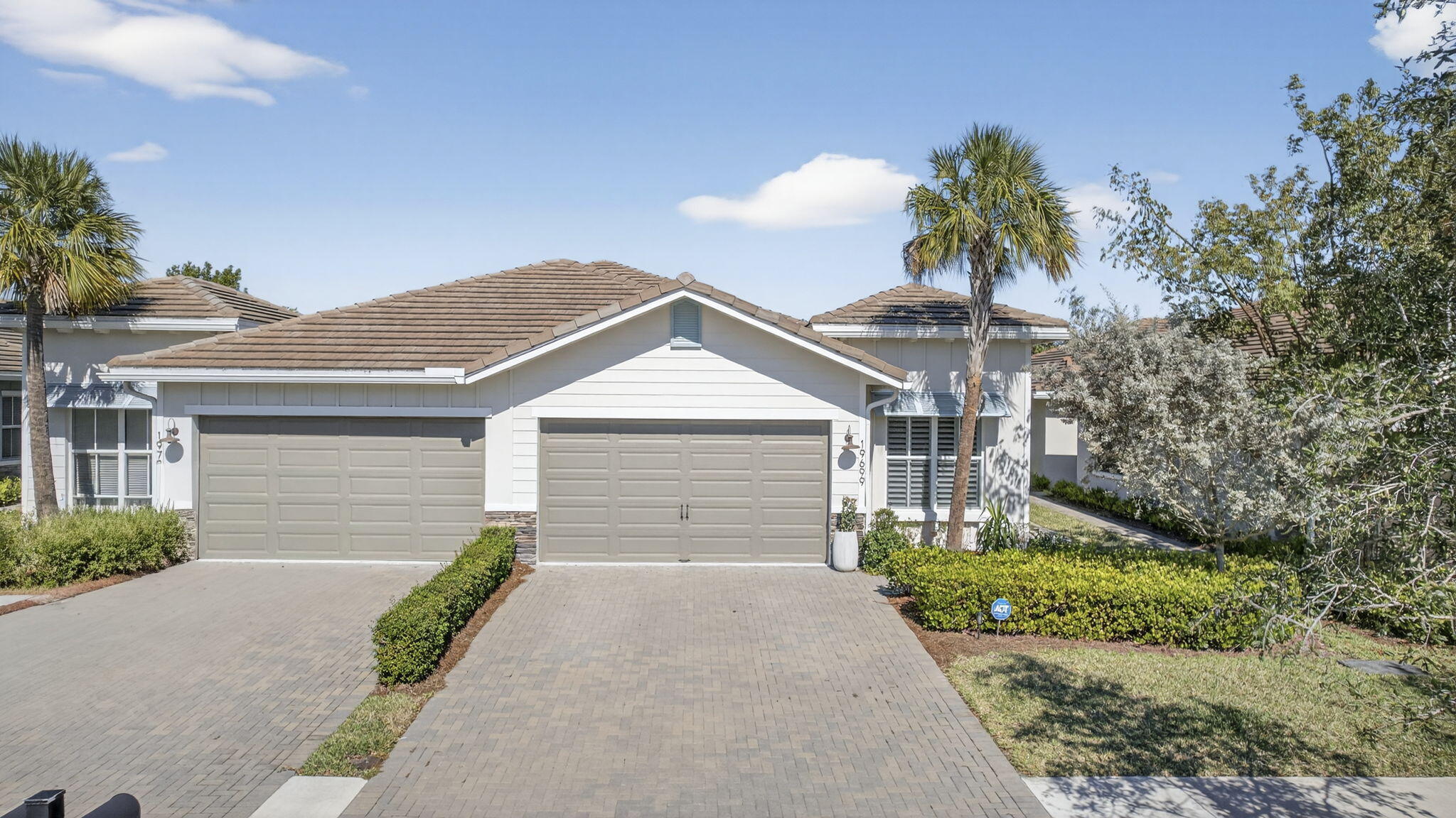 19699 Weathervane Way Loxahatchee, FL 33470 - Photo 2 of 61 52-web-or-mls-DJI_0965