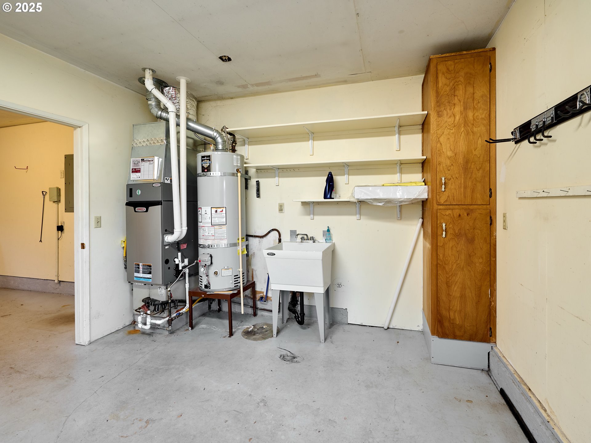 1032 Stanfield Road Woodburn, OR 97071 - Photo 21 of 35 Gallery Image 21