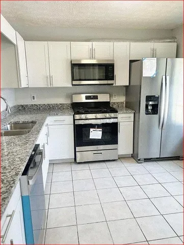 $190,000 | 1021 Thorn Woode Lane, Stone Mountain, GA 30083