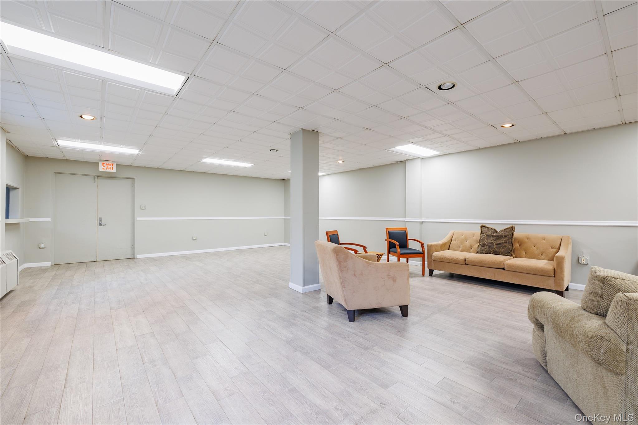 522 Shore Road, Unit 3S Long Beach, NY 11561 - Photo 15 of 28 Gallery Image 15