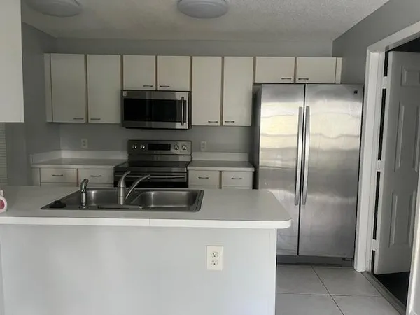 $3,200 | 690 Via Toscana, Wellington, FL 33414