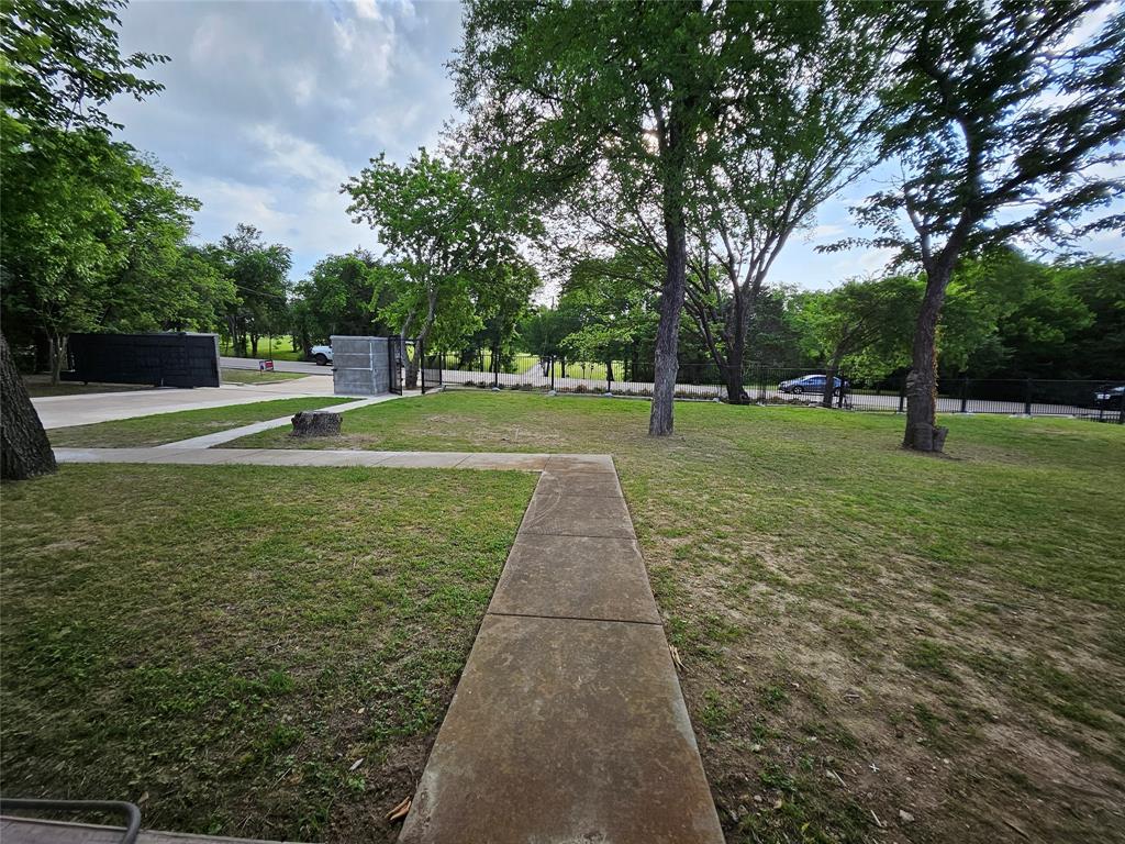 234 East Fork Road Sunnyvale, TX 75182 - Photo 24 of 32 a view of a park with large trees