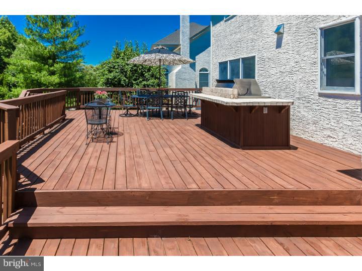 39 Apple Orchard Road Moorestown, NJ 08057 - Photo 11 of 25 Deck
