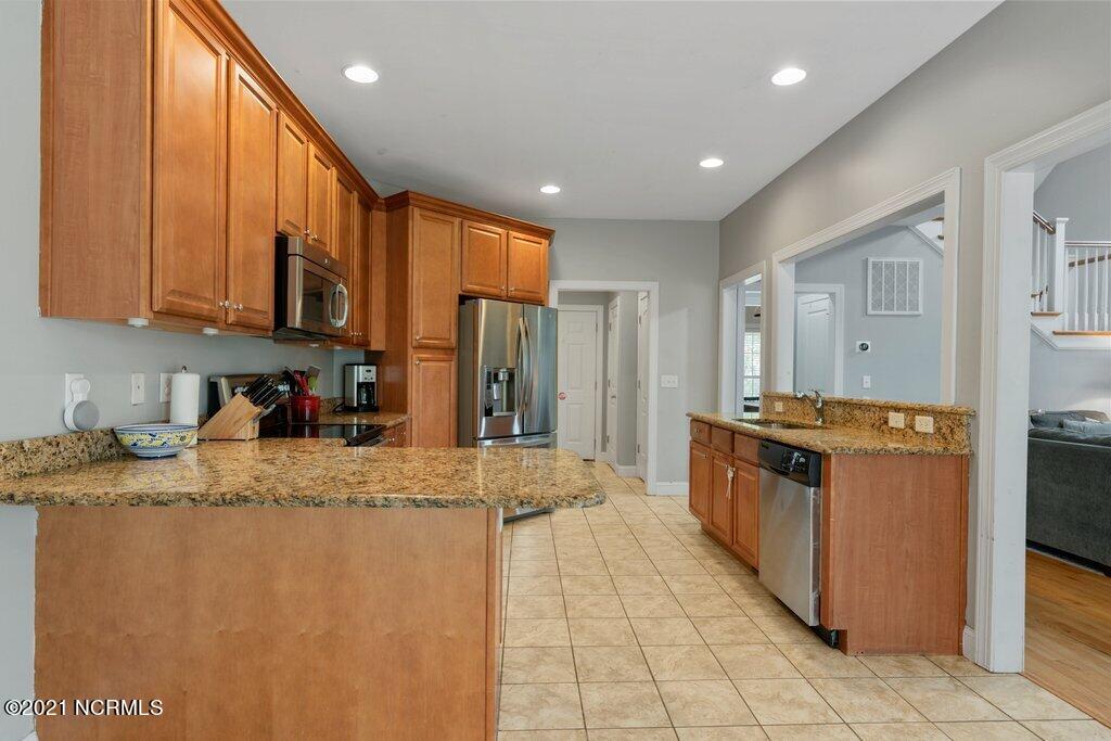 202 Whimbrel Way Hampstead, NC 28443 - Photo 14 of 48 DSC07480.jpg-SMALL