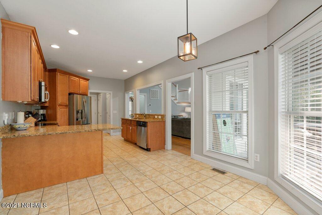 202 Whimbrel Way Hampstead, NC 28443 - Photo 19 of 48 DSC07514.jpg-SMALL