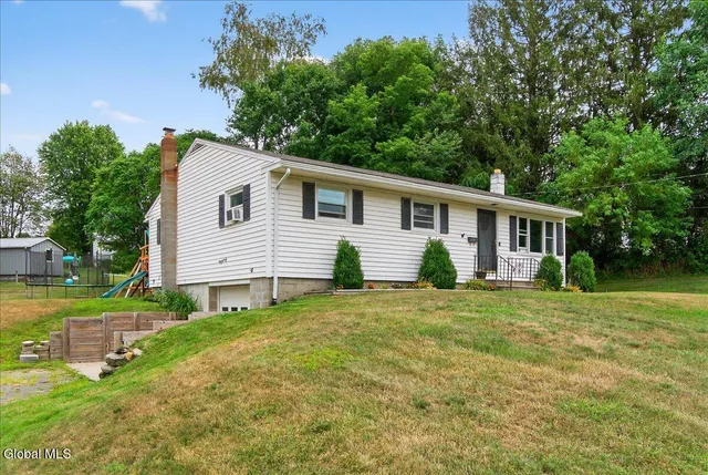 $275,000 | 2 Highland Street, Greenwich, NY 12834