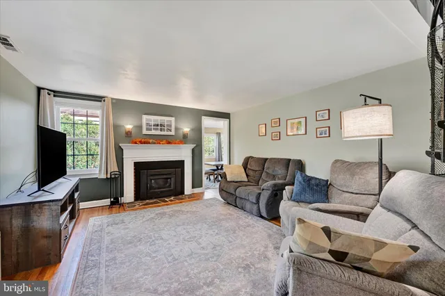 $475,000 | 9 Othoridge Road, Lutherville-Timonium, MD 21093