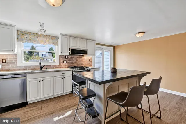 $475,000 | 9 Othoridge Road, Lutherville-Timonium, MD 21093