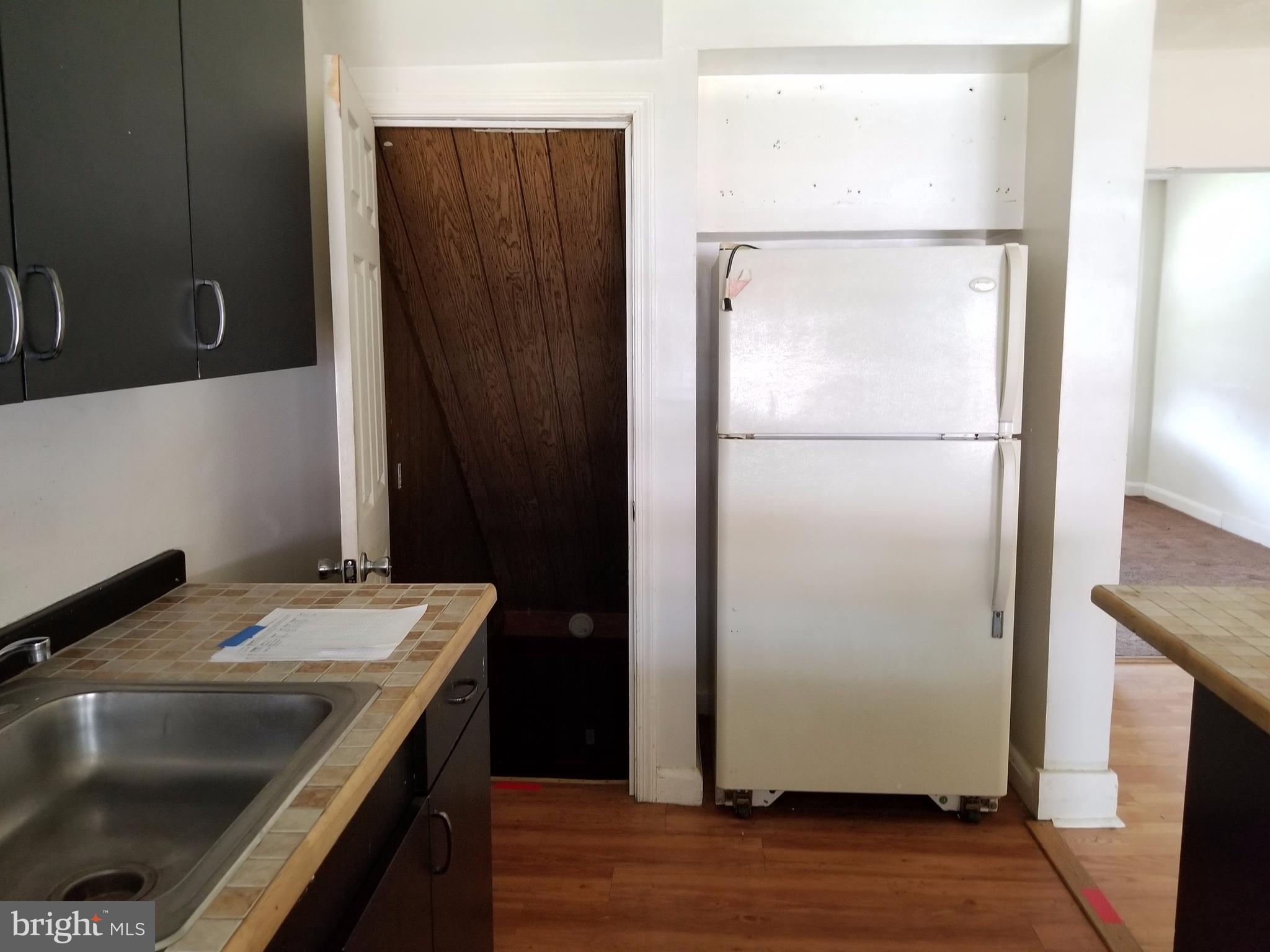 2121 Coralthorn Road Baltimore, MD 21220 - Photo 10 of 23 Kitchen