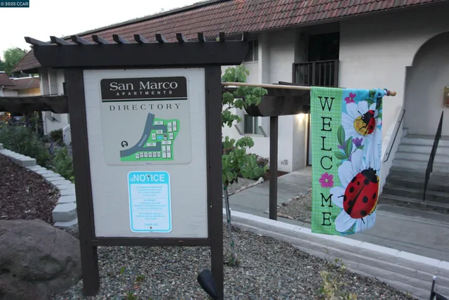 a view of an entrance to house
