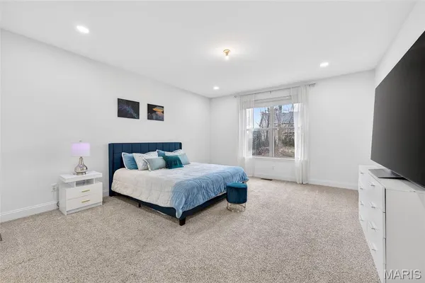 $775,000 | 209 Haver Hill Drive, Lake St. Louis, MO 63367