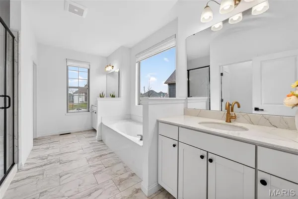 $775,000 | 209 Haver Hill Drive, Lake St. Louis, MO 63367