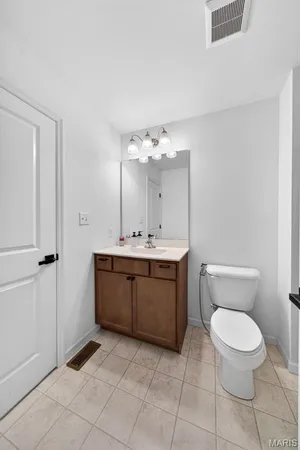 $775,000 | 209 Haver Hill Drive, Lake St. Louis, MO 63367