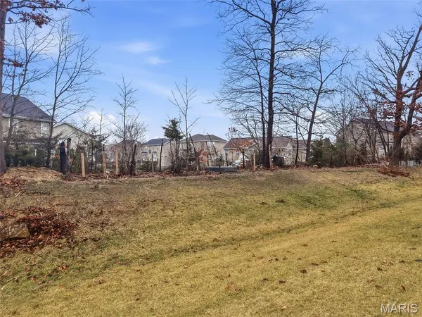 $775,000 | 209 Haver Hill Drive, Lake St. Louis, MO 63367