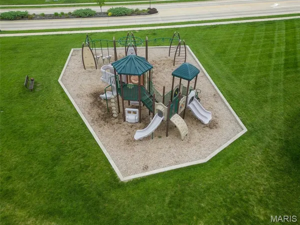 $775,000 | 209 Haver Hill Drive, Lake St. Louis, MO 63367