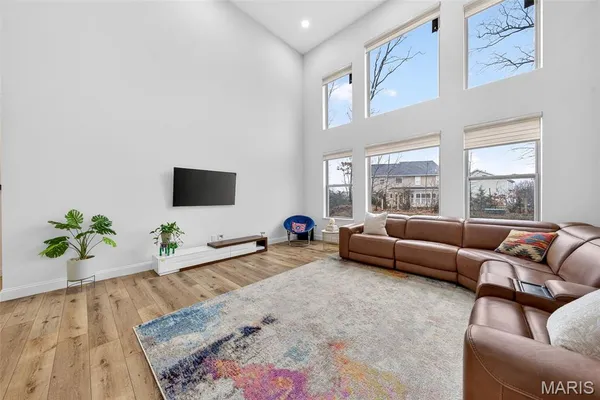 $775,000 | 209 Haver Hill Drive, Lake St. Louis, MO 63367