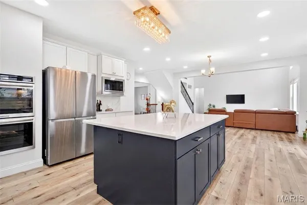 $775,000 | 209 Haver Hill Drive, Lake St. Louis, MO 63367