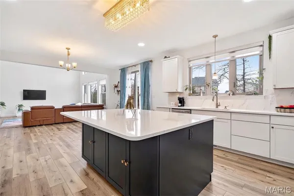 $775,000 | 209 Haver Hill Drive, Lake St. Louis, MO 63367