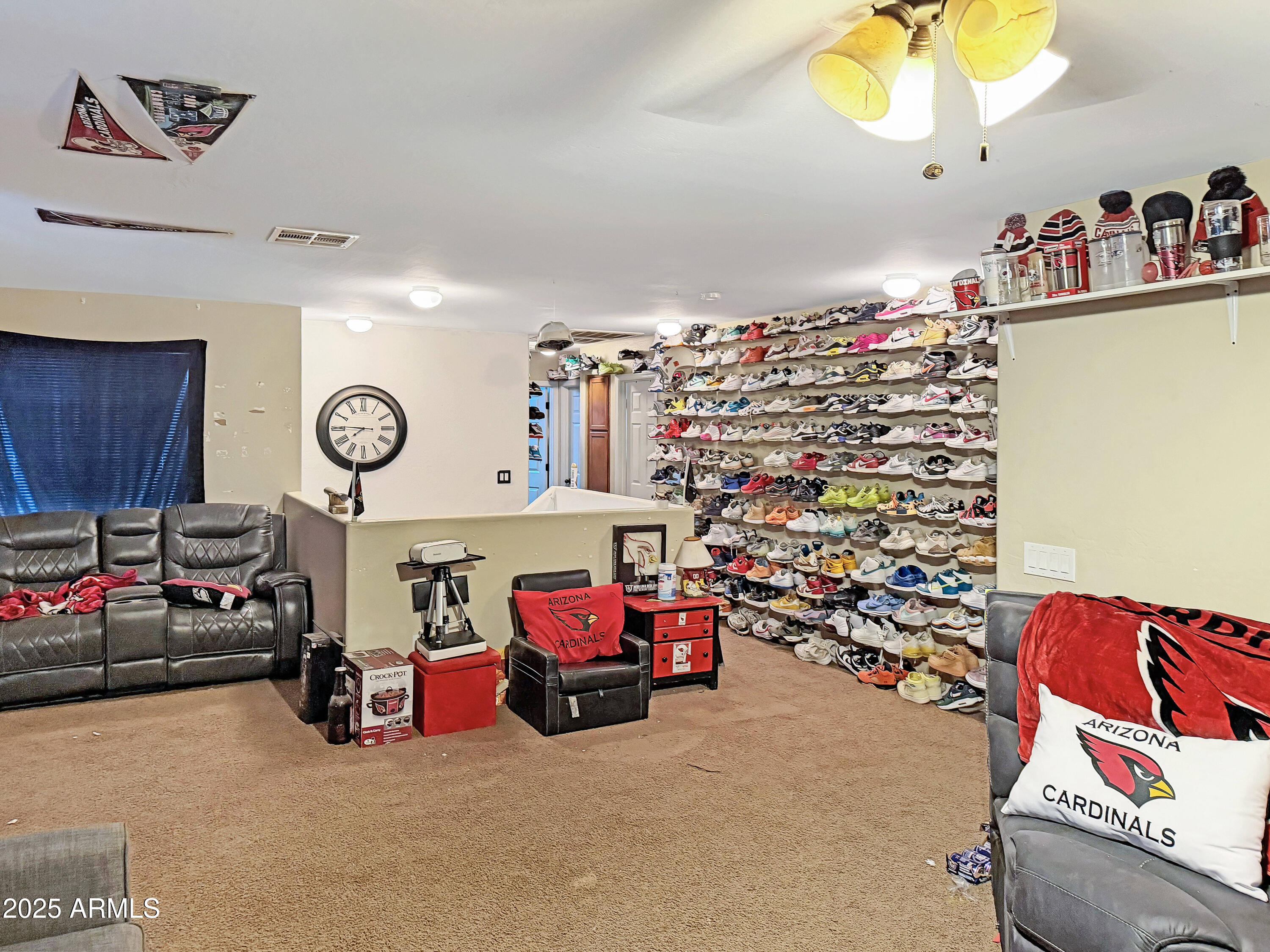 166 South 18 TH Street Coolidge, AZ 85128 - Photo 20 of 31 a view of a room with toys