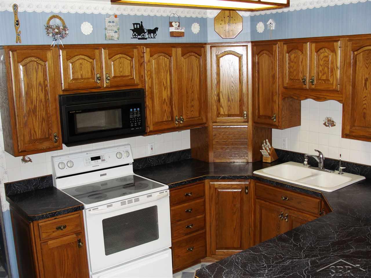 5912 McGrandy Road Bridgeport, MI 48722 - Photo 4 of 15 31285209-3.JPG