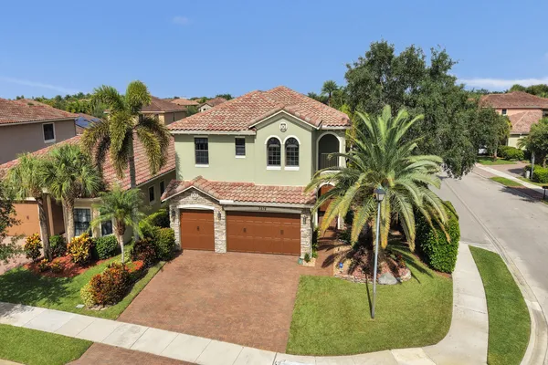 $1,069,000 | 7276 Northwest 112th Way, Parkland, FL 33076