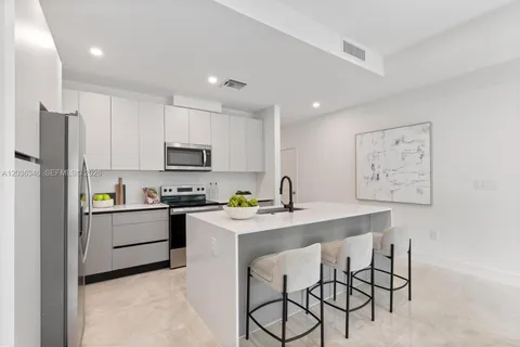 $659,900 | 1555 Northwest 94th Way, Coral Springs, FL 33071