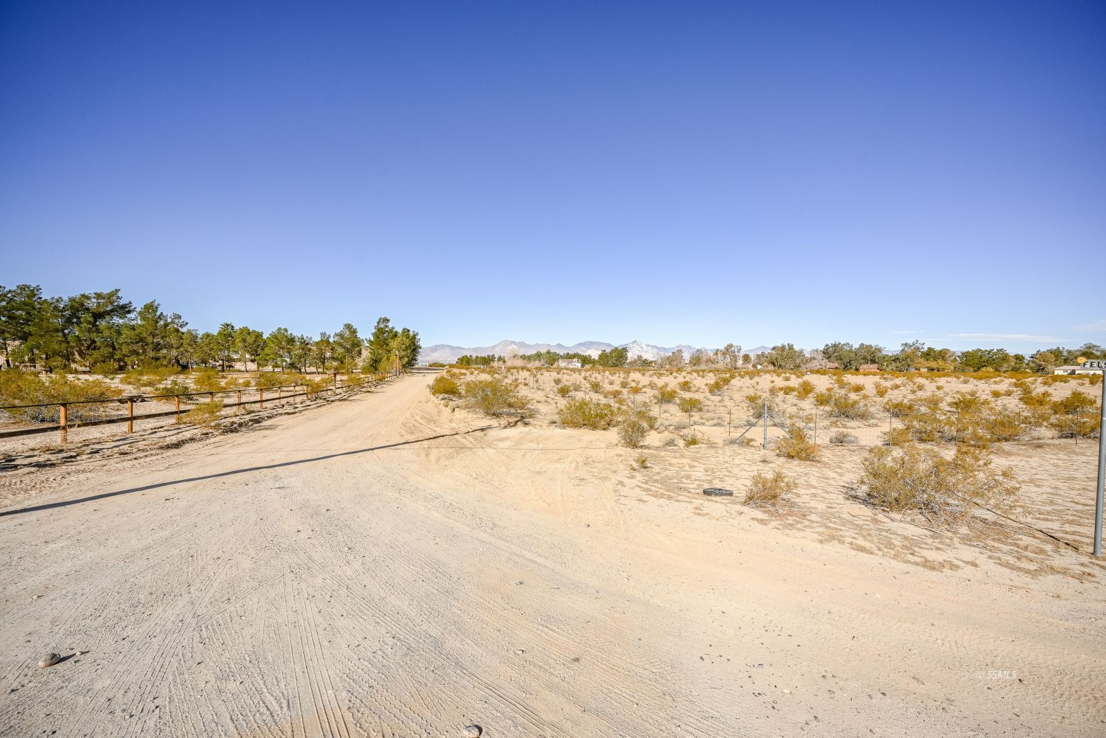 1766 Felspar Avenue Ridgecrest, CA 93555 - Photo 4 of 10