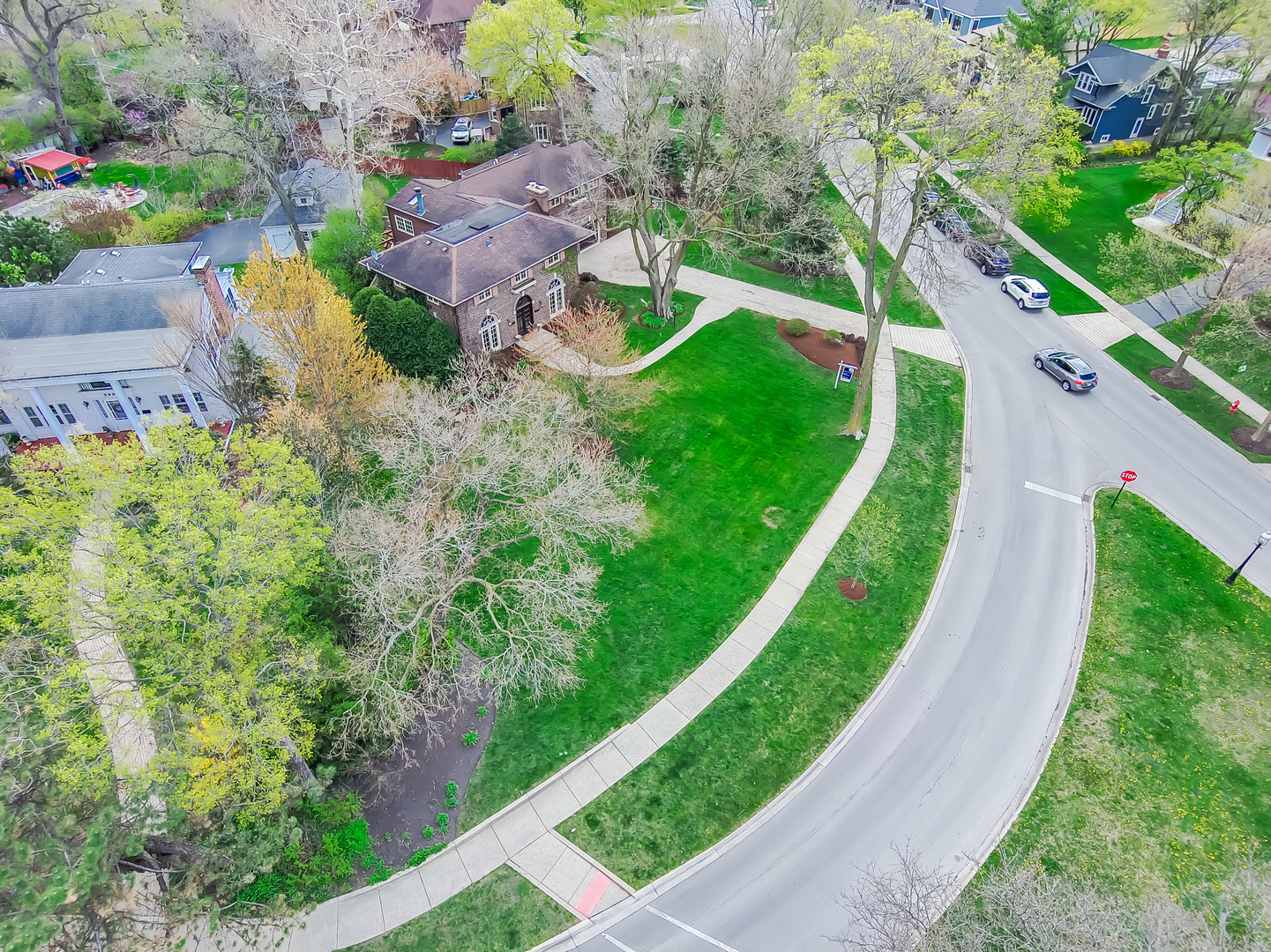 293 Longcommon Road Riverside, IL 60546 - Photo 4 of 4 a view of a garden with a flower garden