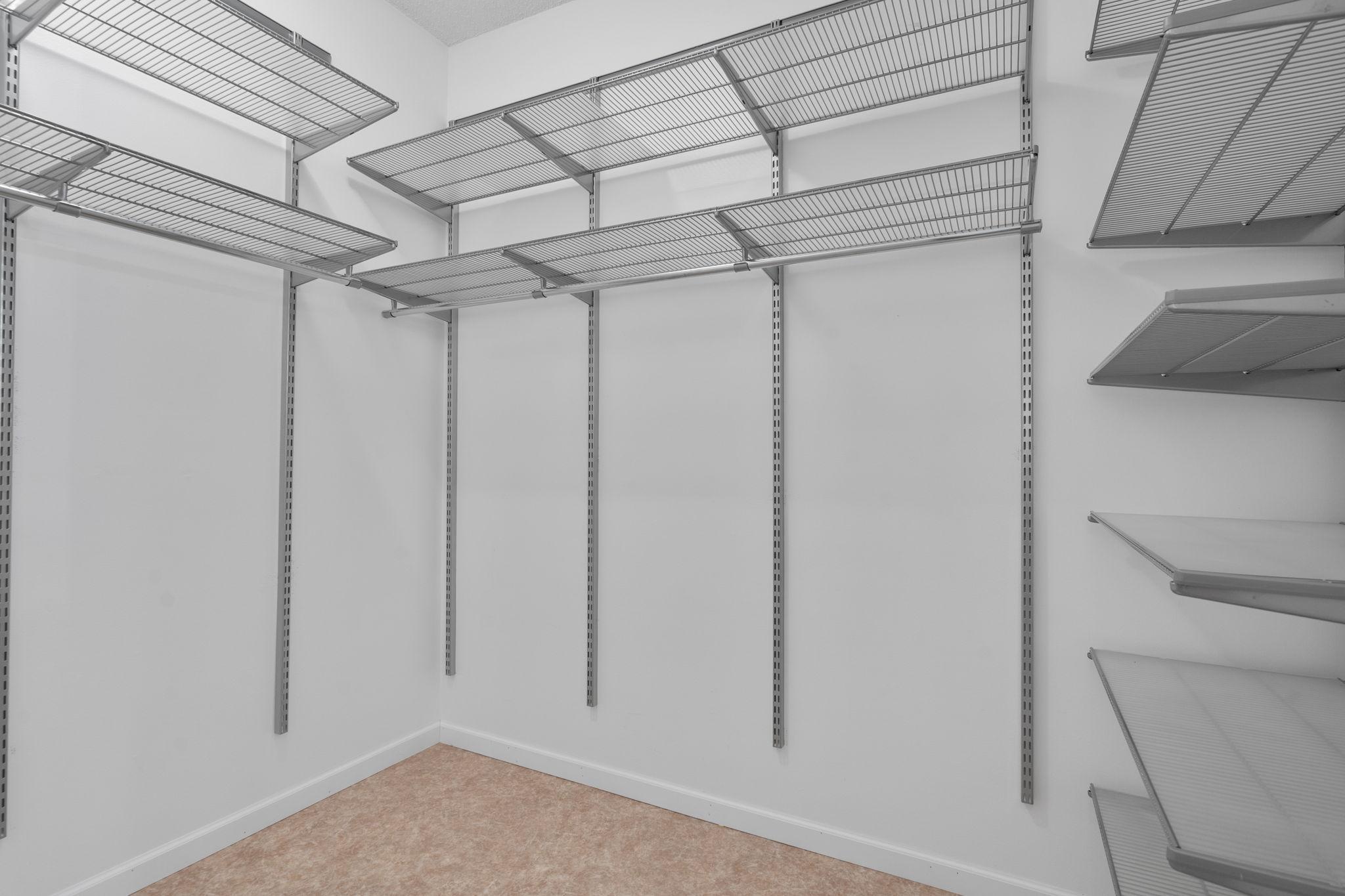 8042 Autumn Ridge Way Chanhassen, MN 55317 - Photo 16 of 28