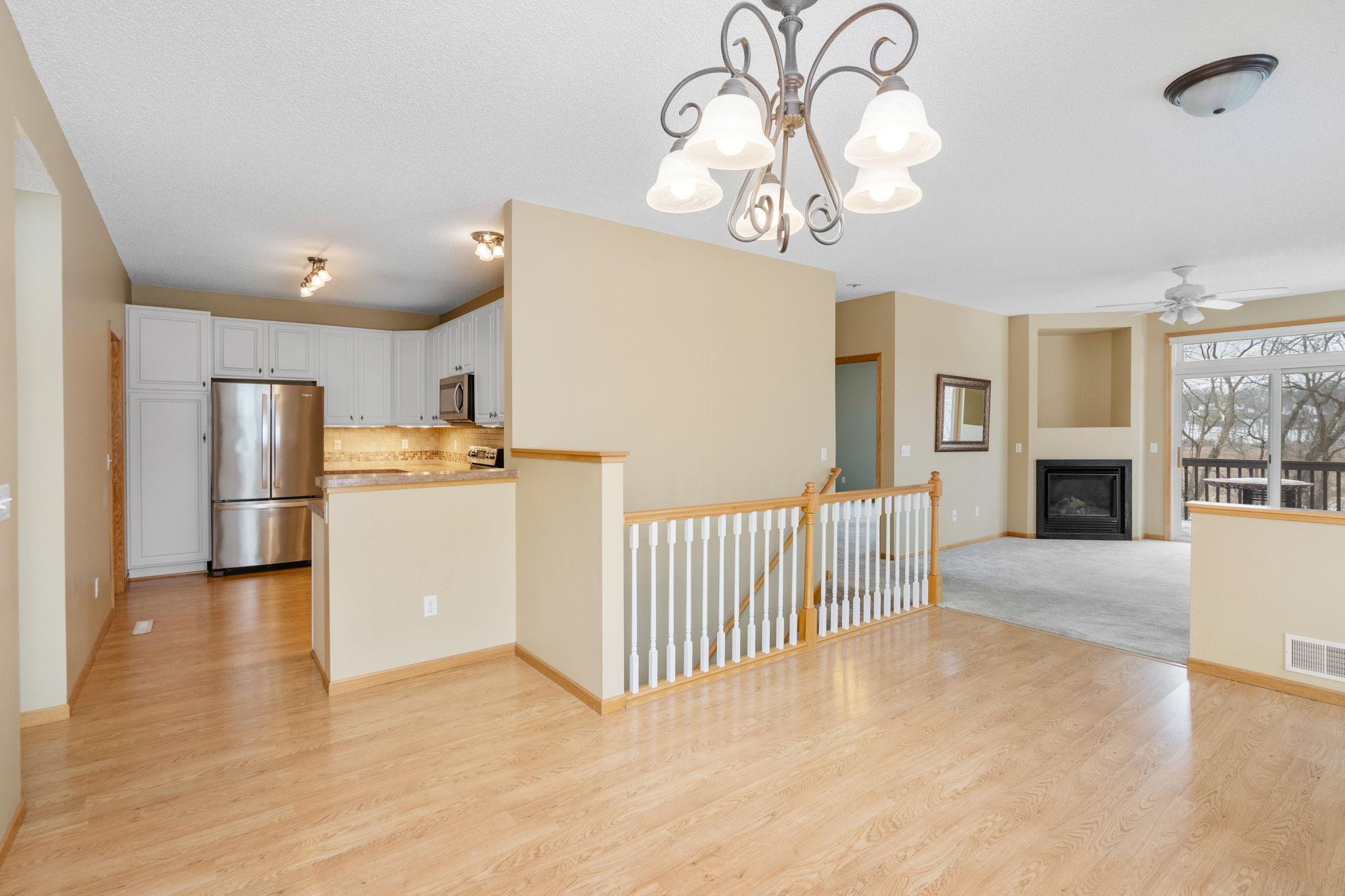 8042 Autumn Ridge Way Chanhassen, MN 55317 - Photo 5 of 28