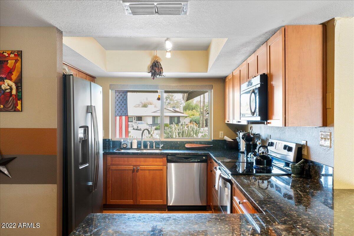 4209 East Redfield Road Phoenix, AZ 85032 - Photo 6 of 23 05-DSC01071