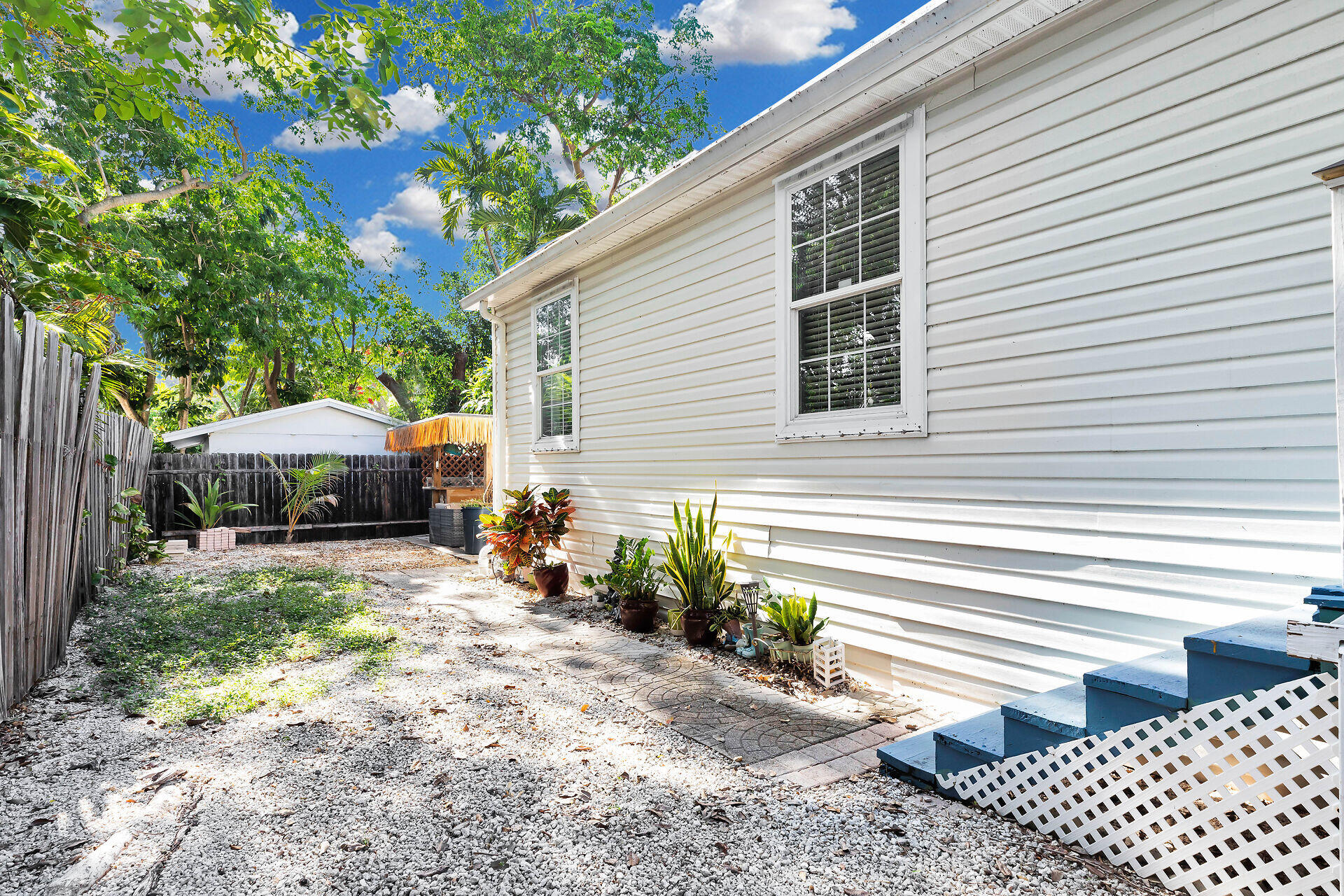 802 Madrid Road Key Largo, FL 33037 - Photo 28 of 33 virtual-tour-363807-27