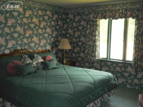 6120 West Vienna Road Clio, MI 48420 - Photo 11 of 18 20238105-10.JPG