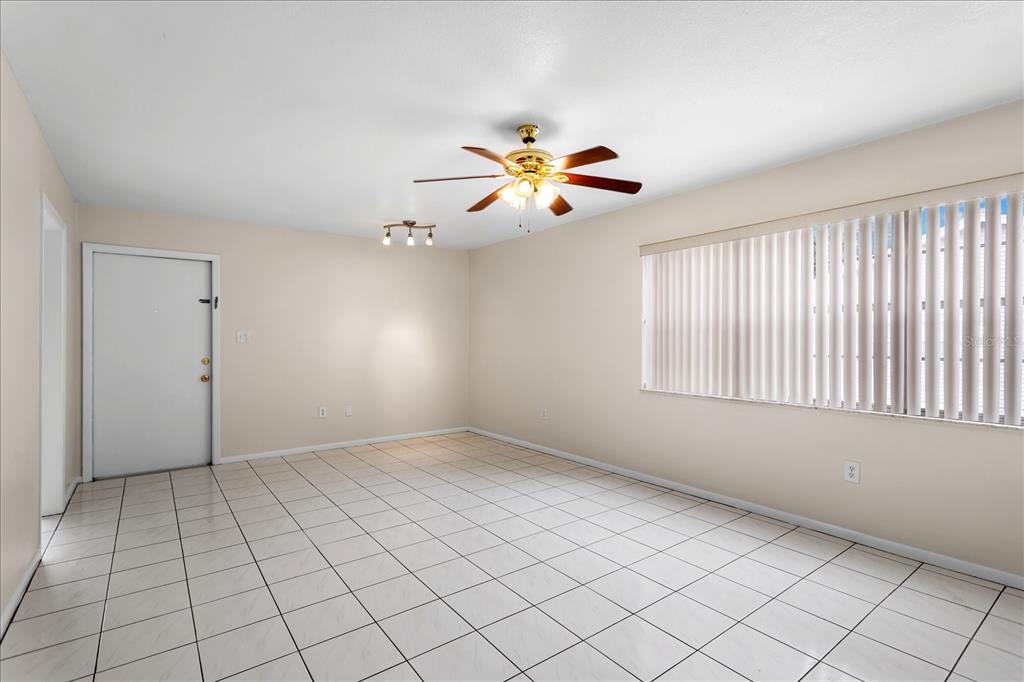 2786 Curry Ford Road, Unit 6B Orlando, FL 32806 - Photo 7 of 27 a view of an empty room and window